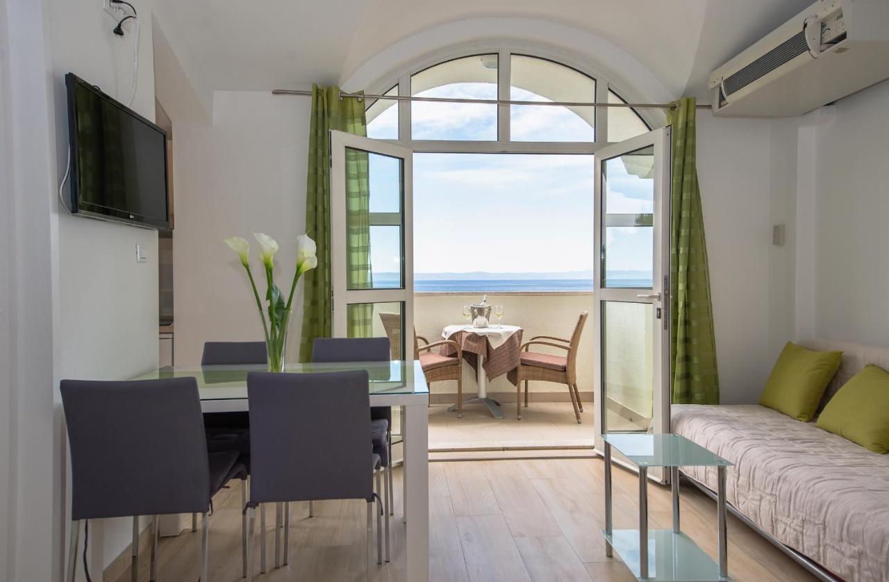 Apartments Beach Макарска Экстерьер фото